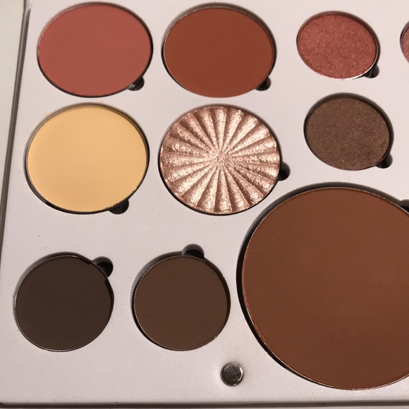 OFRA Boho refillable Pro Palette NEW in box - Picture 5 of 13